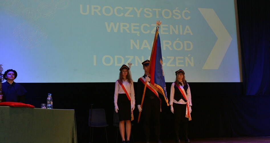 Uroczystość wręczenia promocji akademickich, nagród i odznaczeń