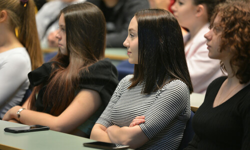 Uczestnicy wykładu w ramach Częstochowskiego Uniwersytetu Młodzieżowego