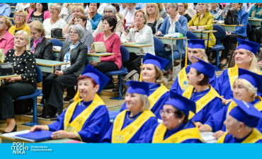 Uniwersytet Trzeciego Wieku Politechniki Częstochowskiej rozpoczął kolejny rok zajęć (PL/EN)