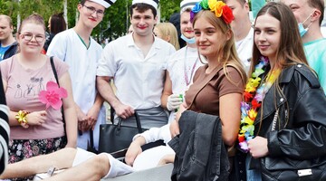Uczestnicy Korowodu studenckiego w ramach Juwenaliów 2025