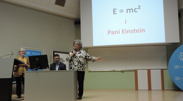 E =mc² i Pani Einstein