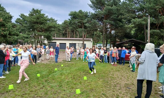 Uczestnicy pikniku UTW PCz czerwiec 2025r.